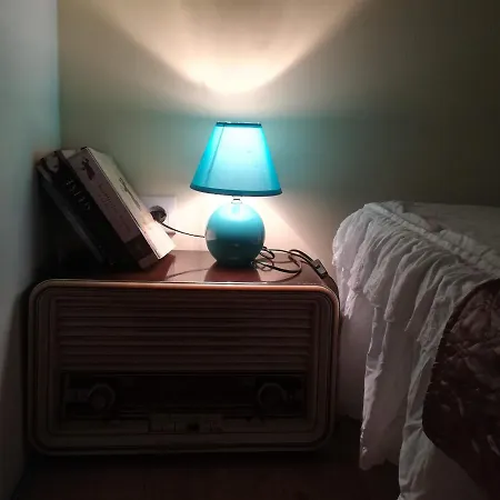 Apartment Bluelight *
